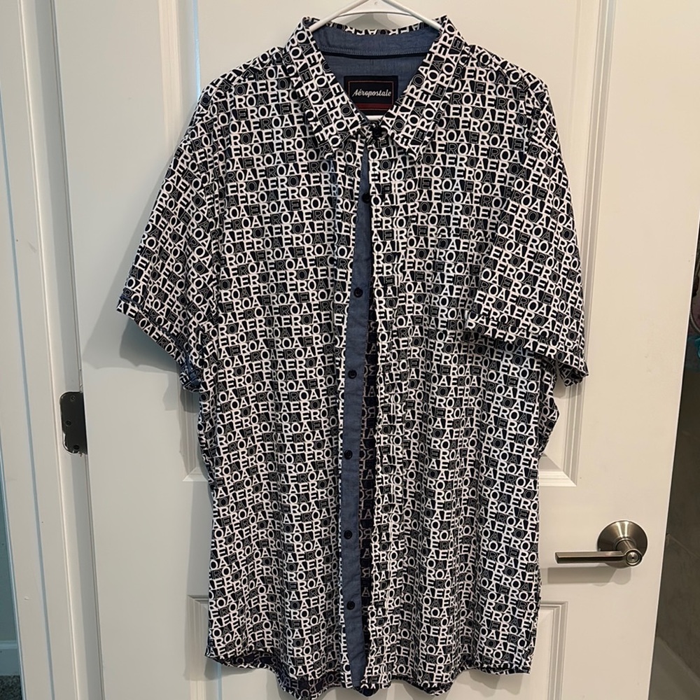 Aeropostale Black and White Geometric Casual Shirt